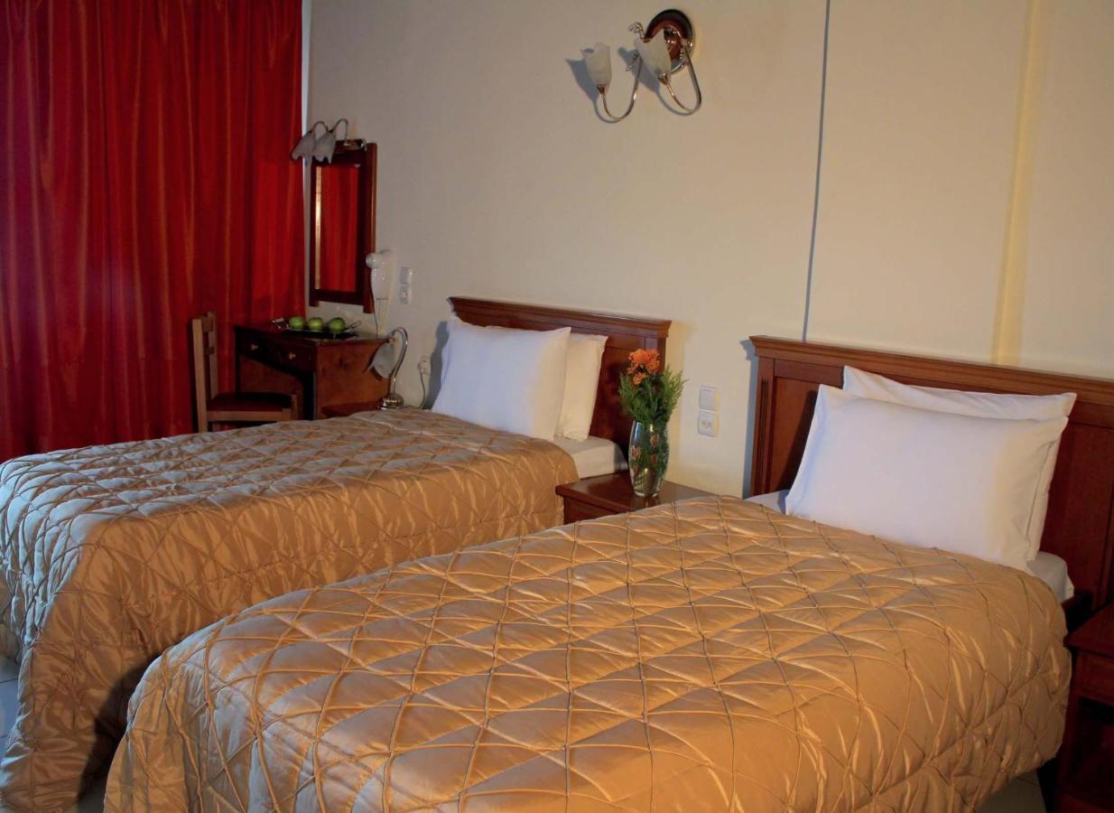 Famissi Eden Hotel Kalampáka Luaran gambar