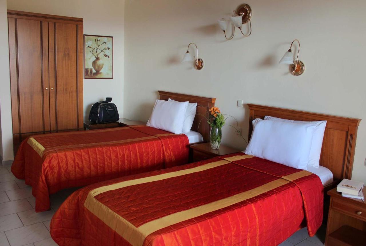 Famissi Eden Hotel Kalampáka Bilik gambar