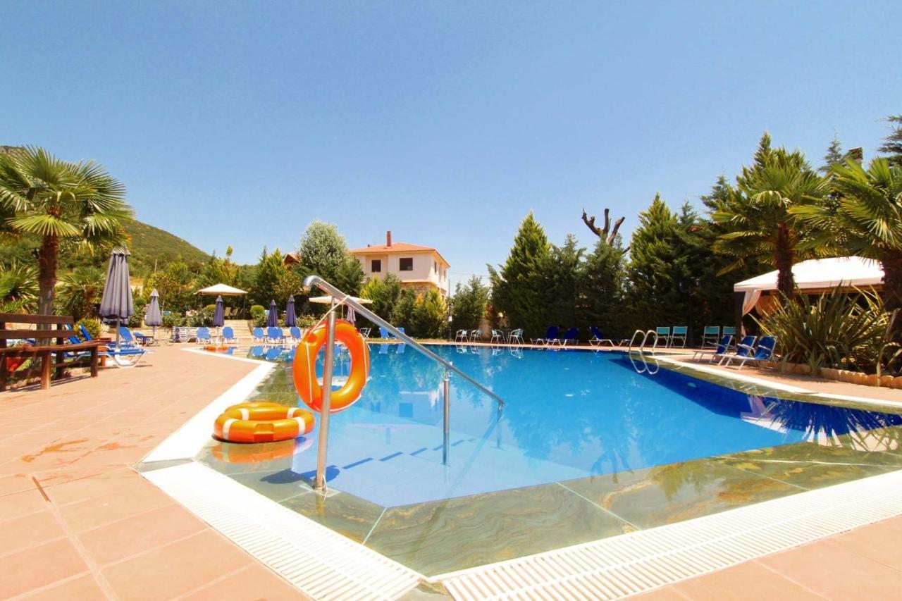 Famissi Eden Hotel Kalampáka Bilik gambar