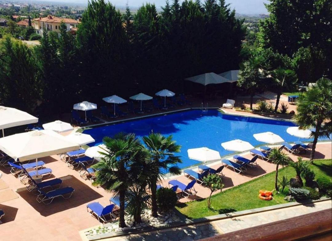 Famissi Eden Hotel Kalampáka Luaran gambar