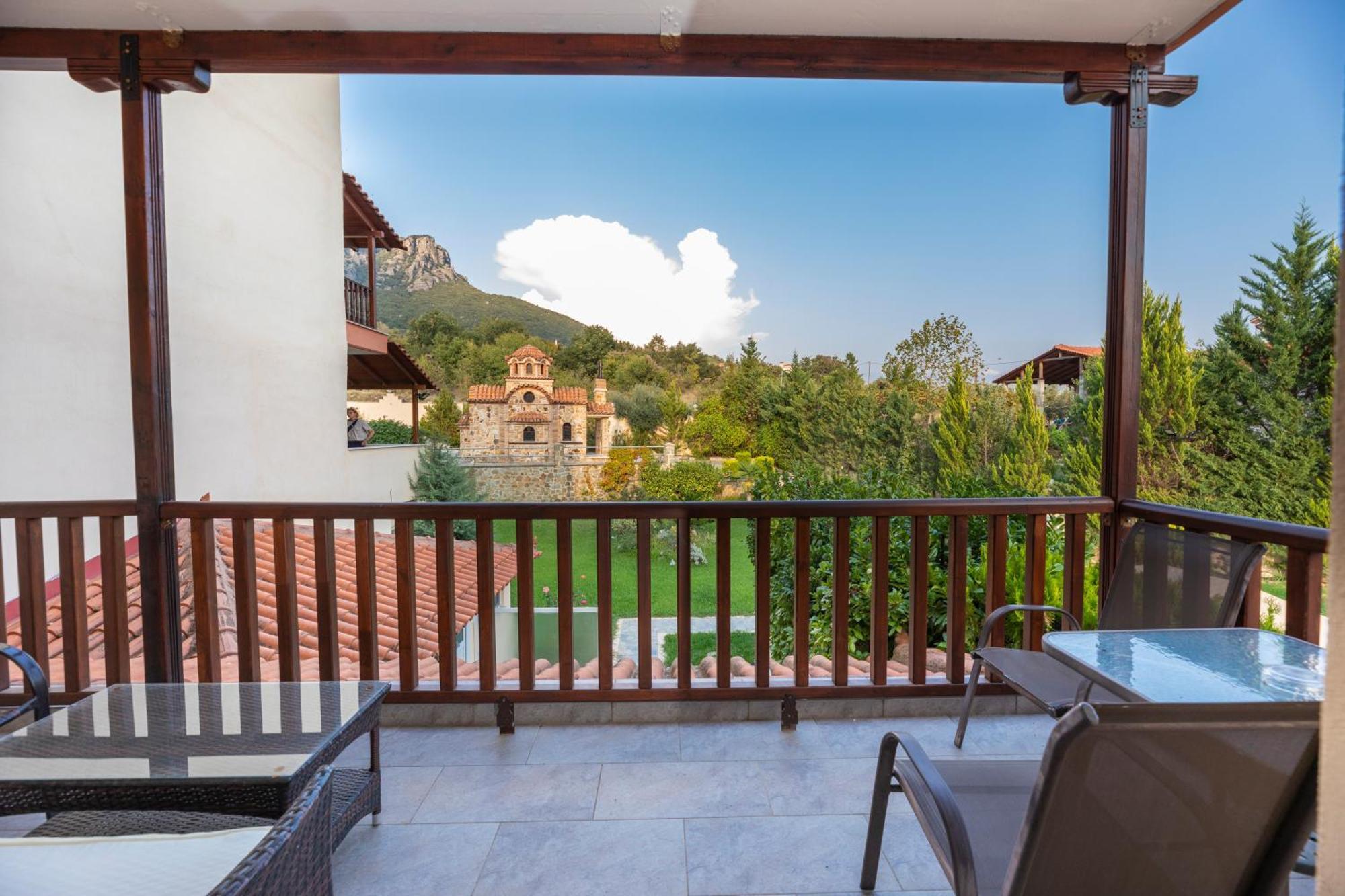 Famissi Eden Hotel Kalampáka Luaran gambar