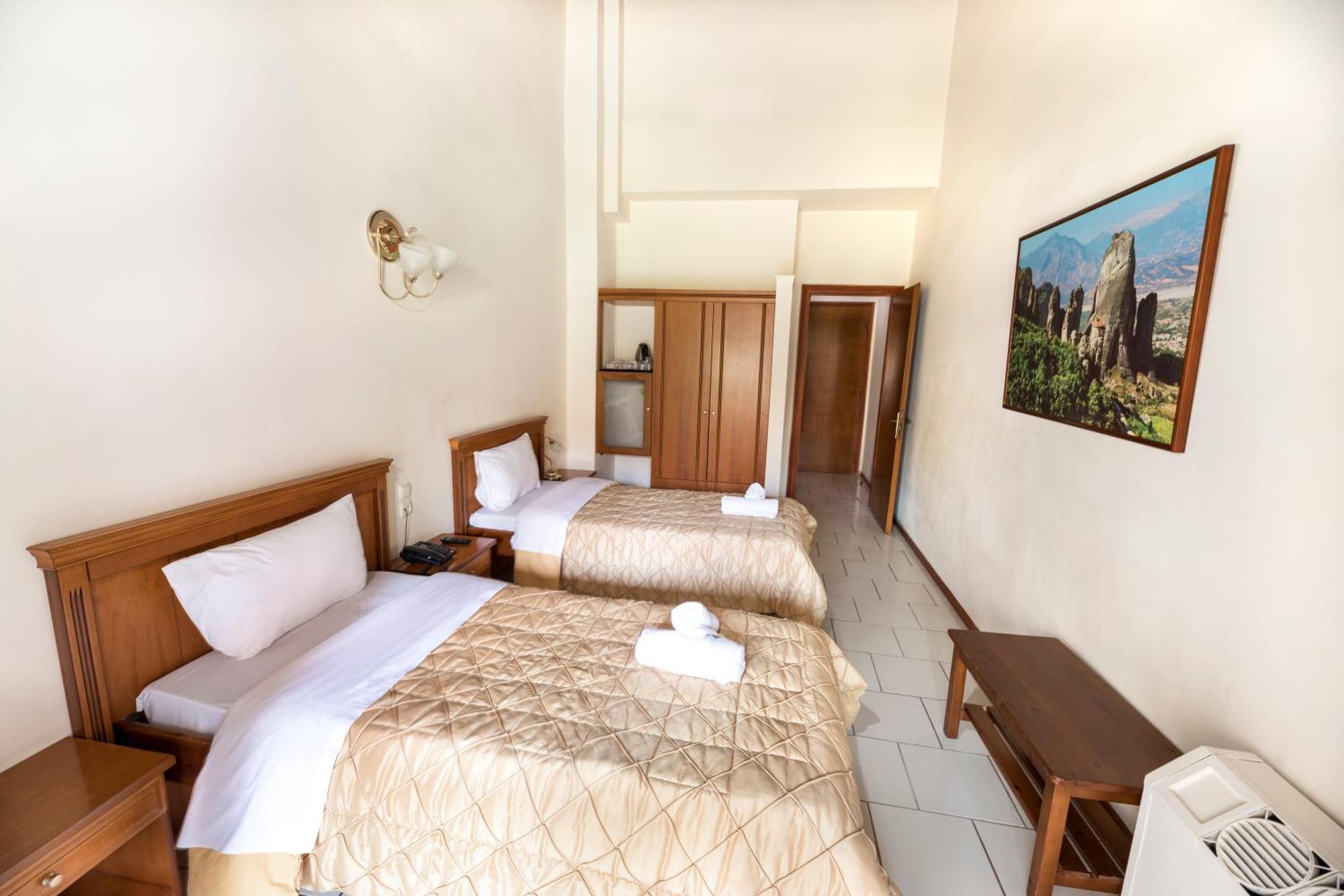 Famissi Eden Hotel Kalampáka Luaran gambar