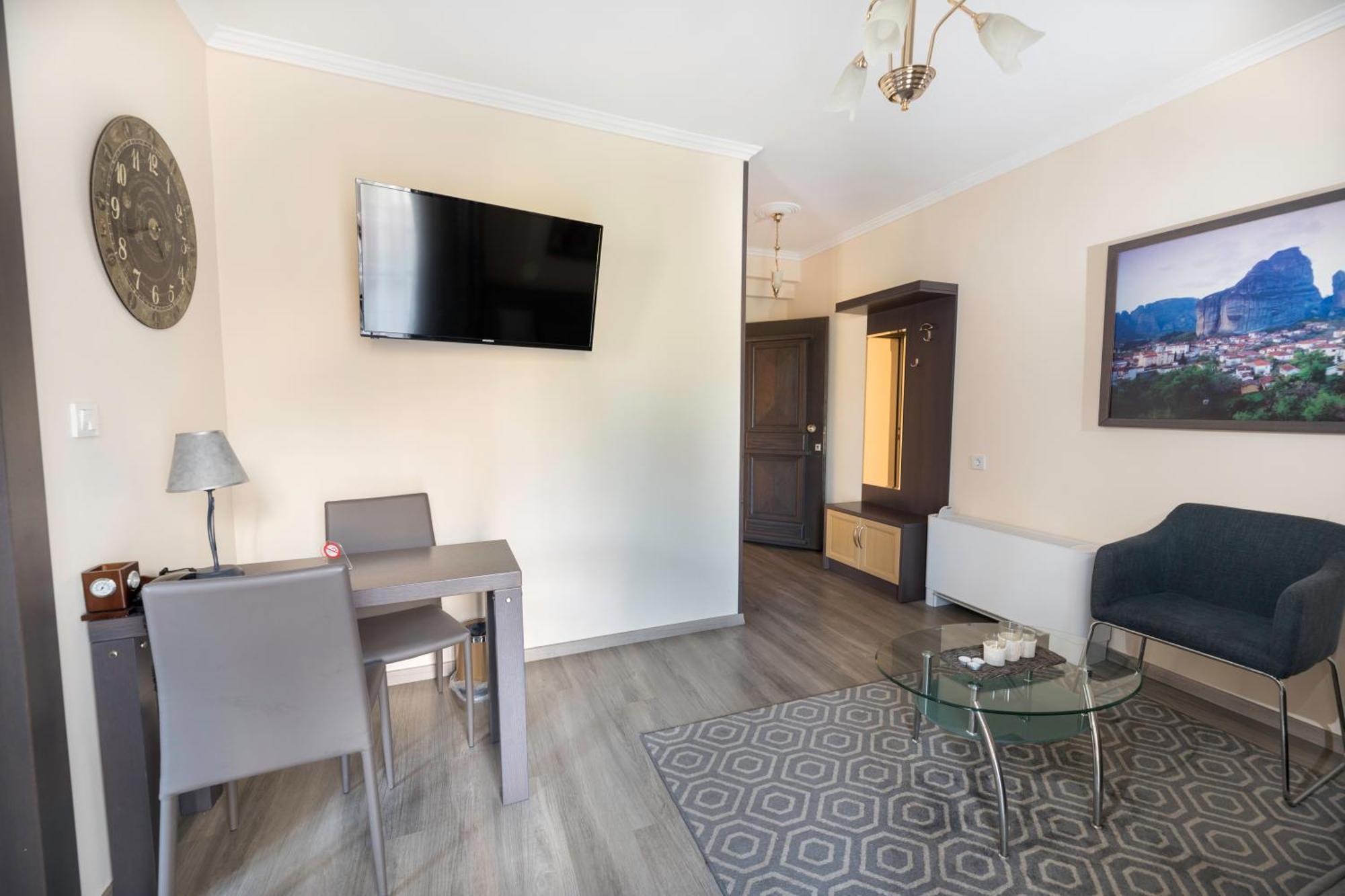 Famissi Eden Hotel Kalampáka Luaran gambar